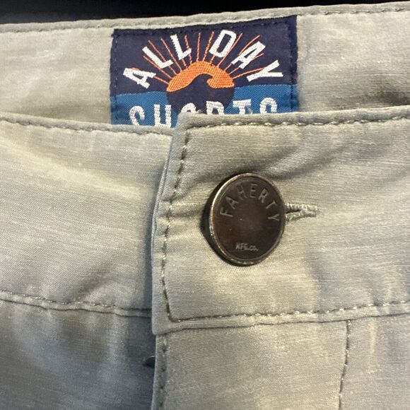 Faherty All Day Shorts Chino Drawstring Waist Casual Mens Size 36 Olive Green - Picture 3 of 13